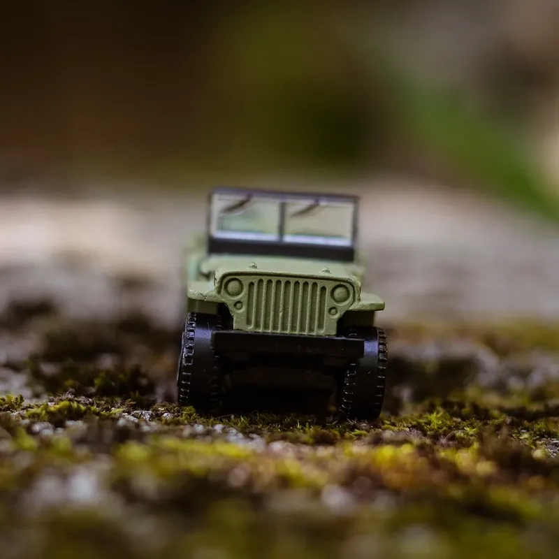 SAMOCHÓD ZDALNIE STEROWANY TERENOWY 4X4 METALOWY AKUMULATOR AUTO RC PILOT