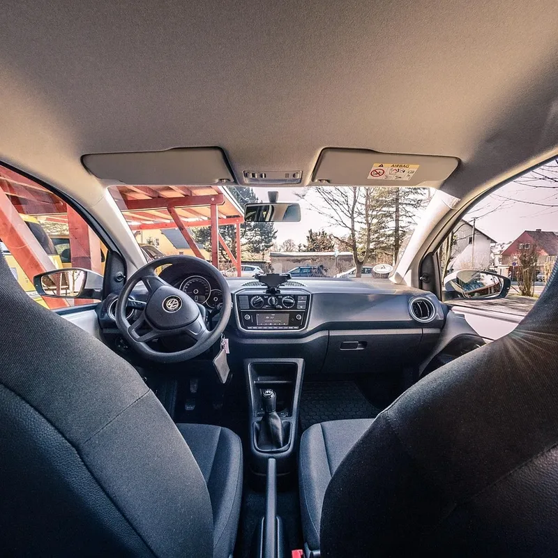 SAMOCHÓD ZDALNIE STEROWANY RC AUTO NA PILOT 1:18