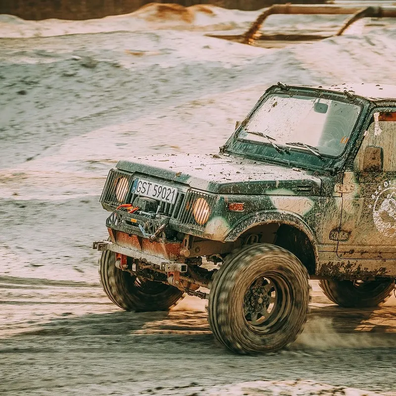 SAMOCHÓD ZDALNIE STEROWANY TERENOWY 4X4 METALOWY AKUMULATOR AUTO RC PILOT