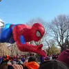 STRÓJ SPIDERMAN MILES MORALES KARNAWAŁOWY MIĘŚNIE + WYRZUTNIA