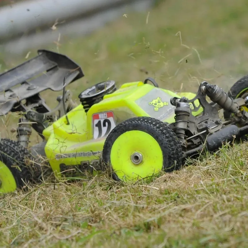 SAMOCHÓD ZDALNIE STEROWANY TERENOWY DUŻY PILOT RC